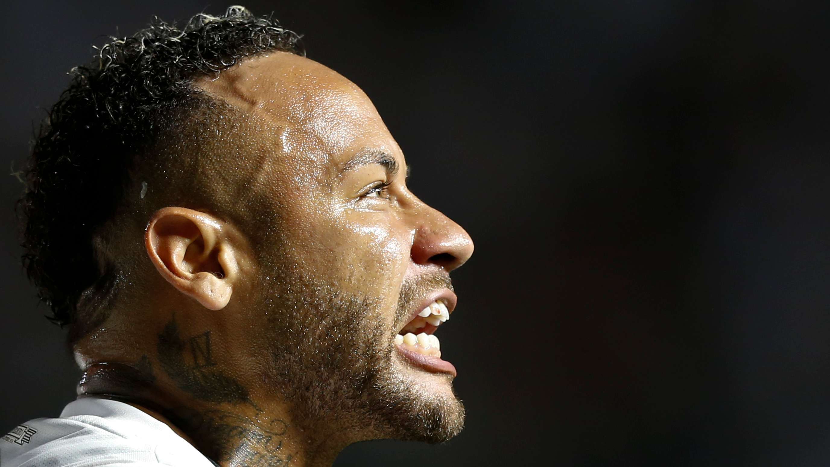 成为紧跟其 成为紧跟其